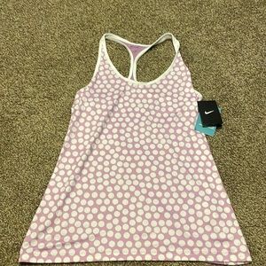 Women’s Nike Dri fit / slim fit tank. Size M. NWT.